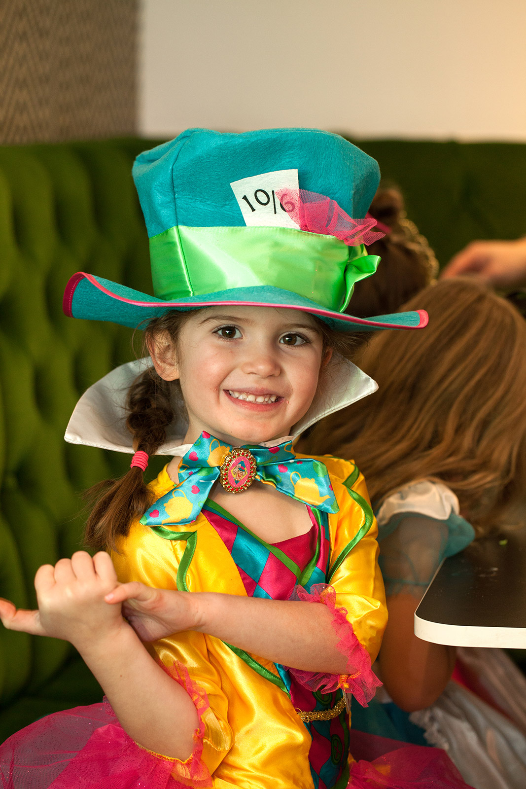 MAD HATTER GIRLS DELUXE COSTUME (LARGE POLYBAG), CHILD - Image 3