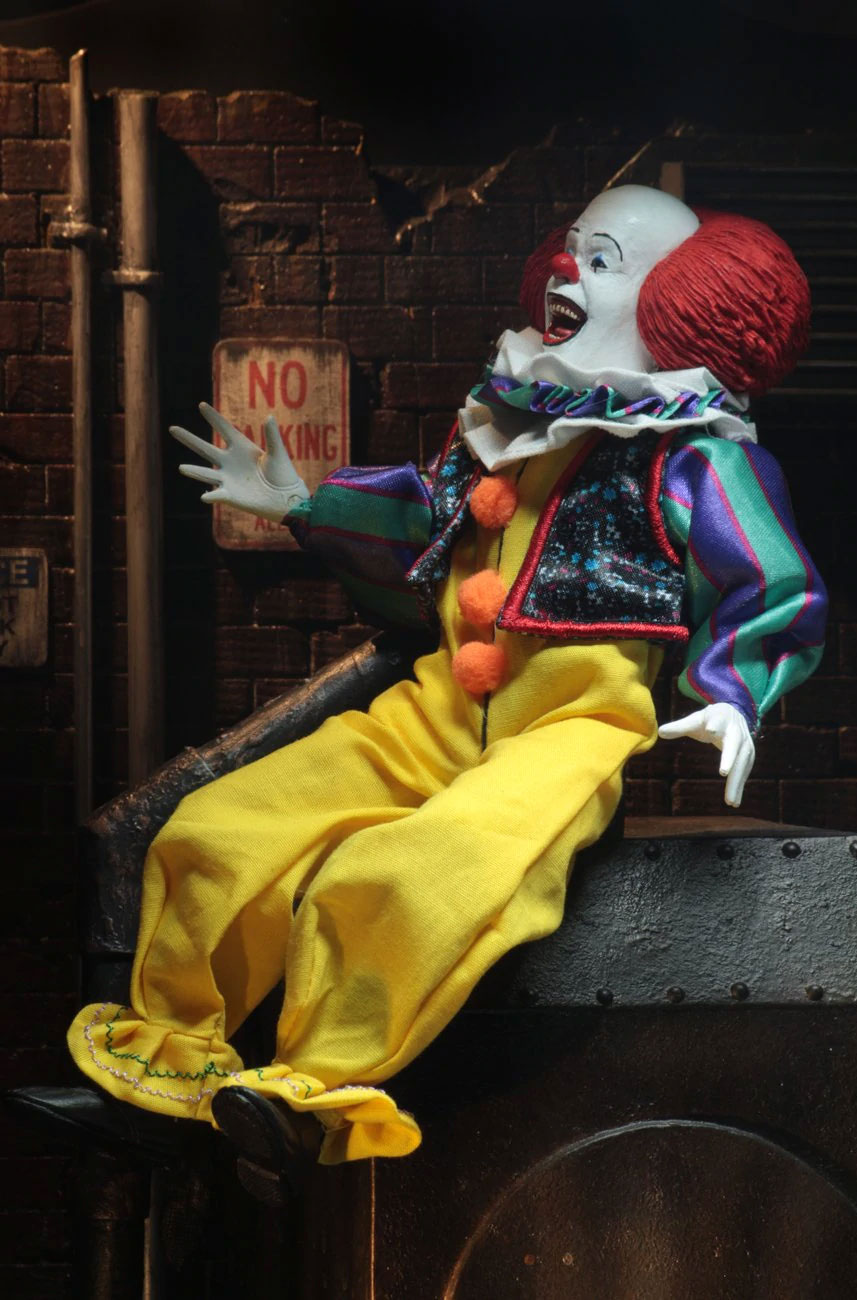 'IT' 1990 MOVIE PENNYWISE 8" CLOTHED ACTION FIGURE - Image 3