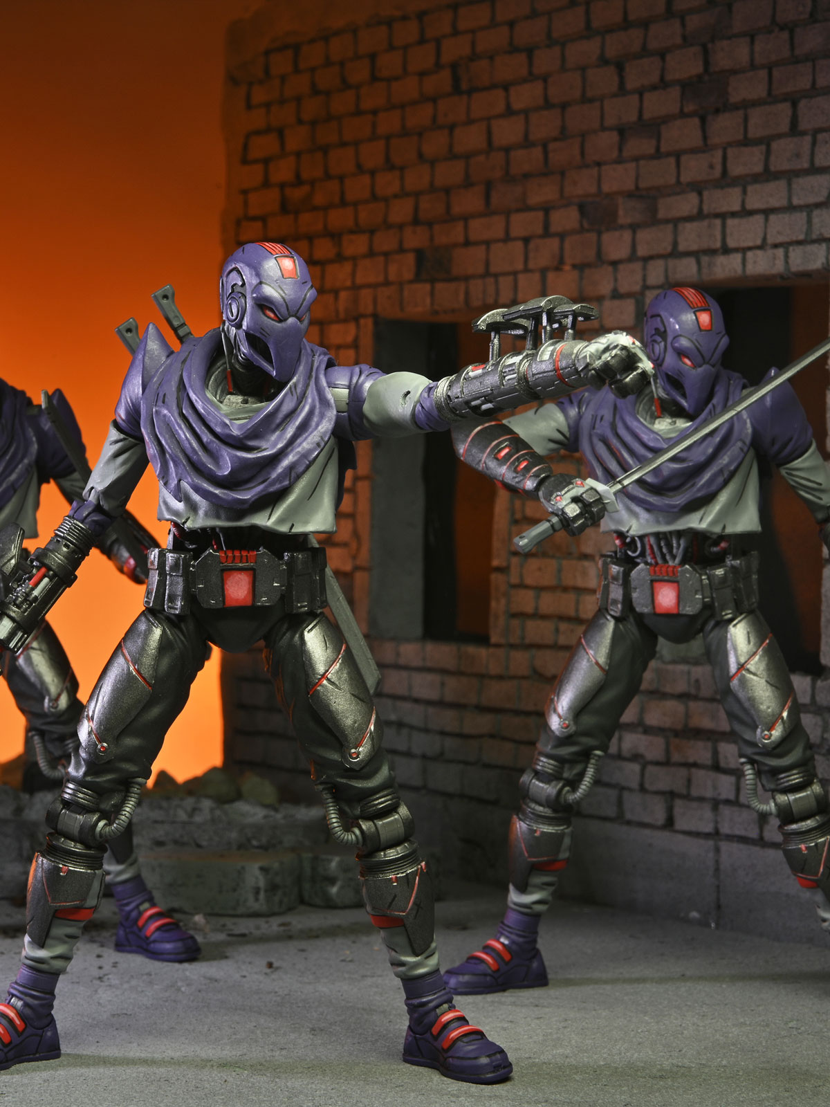 TMNT THE LAST RONIN - ULTIMATE FOOT BOT 7" SCALE ACTION FIGURE - Image 3